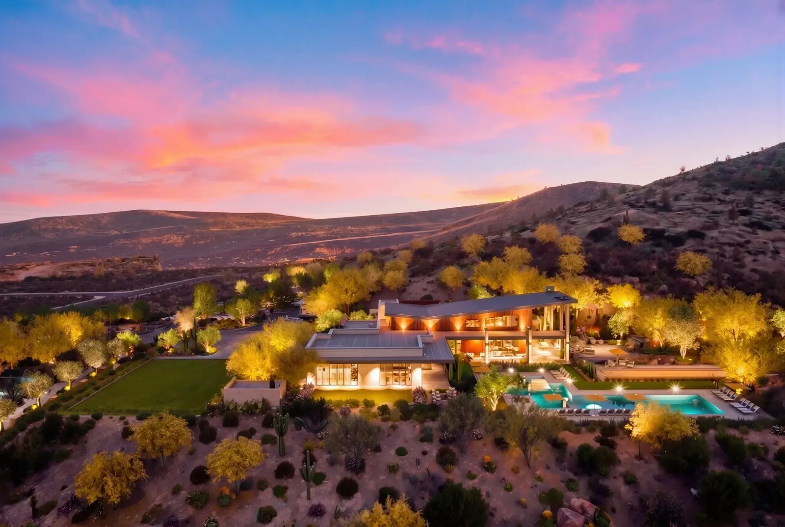 Rendering of Trilogy Ridgecrest in Peoria, Arizona at sunset